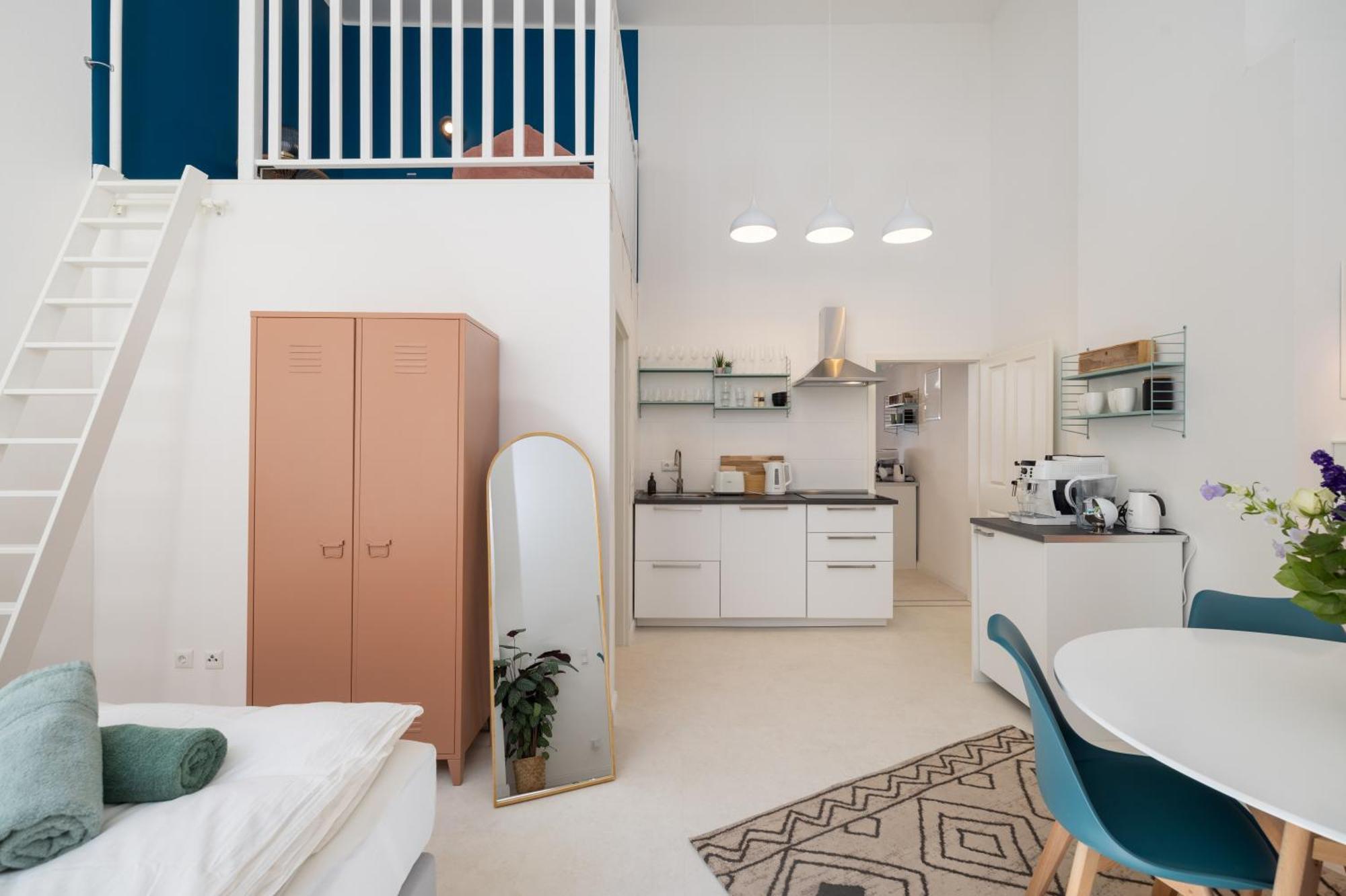 Great 2-Room Loft With 2 Bathrooms And 2 Kitchen Berlin Dış mekan fotoğraf