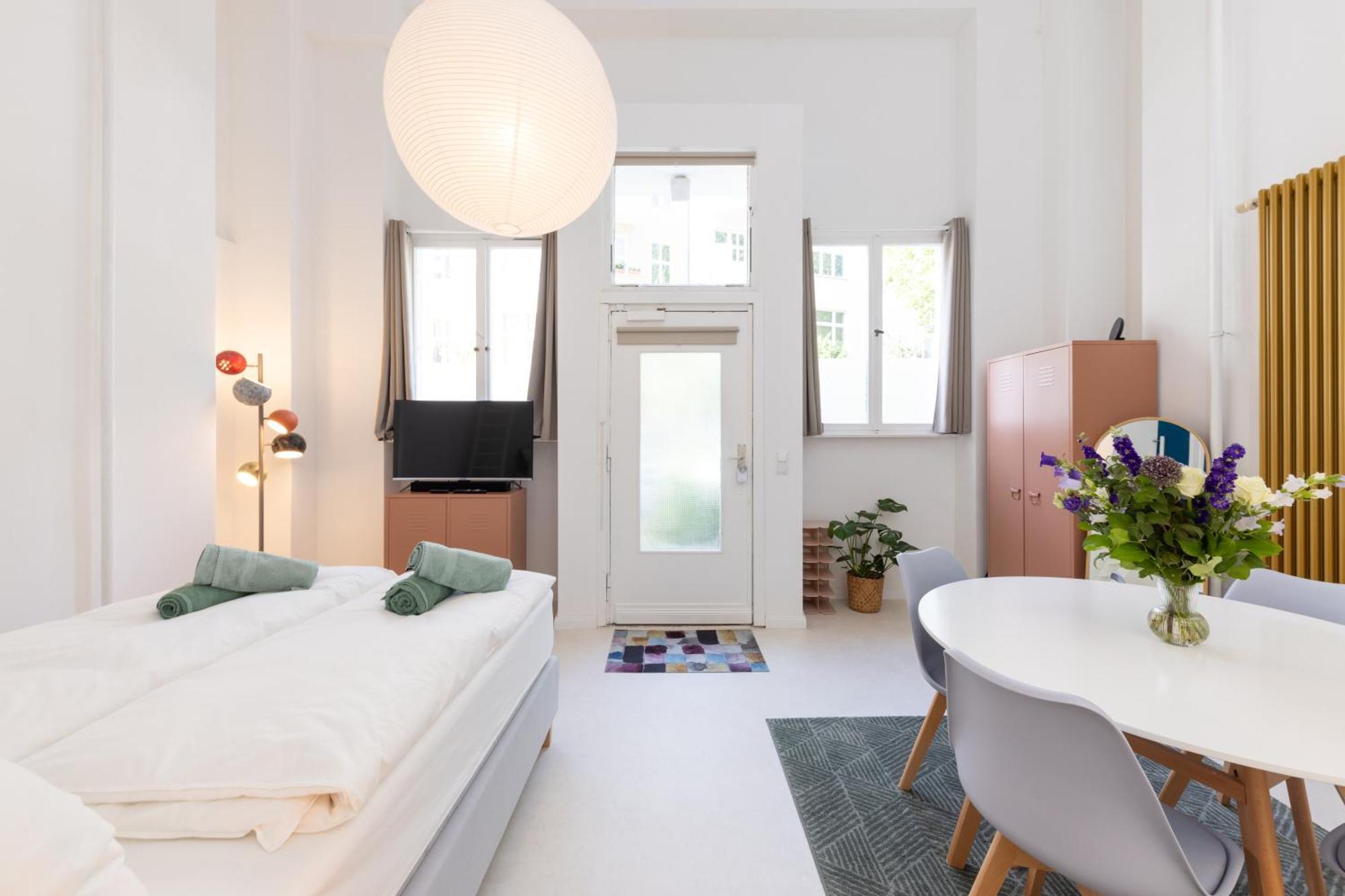 Great 2-Room Loft With 2 Bathrooms And 2 Kitchen Berlin Dış mekan fotoğraf